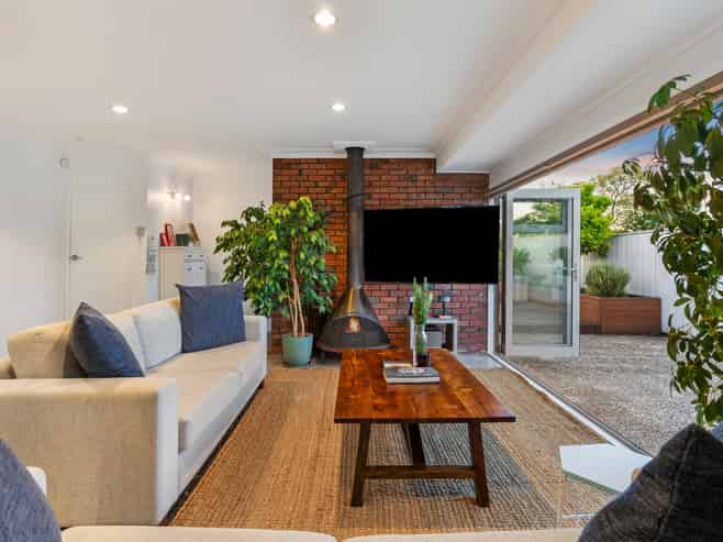 55 Matipo Road, Te Atatu Peninsula