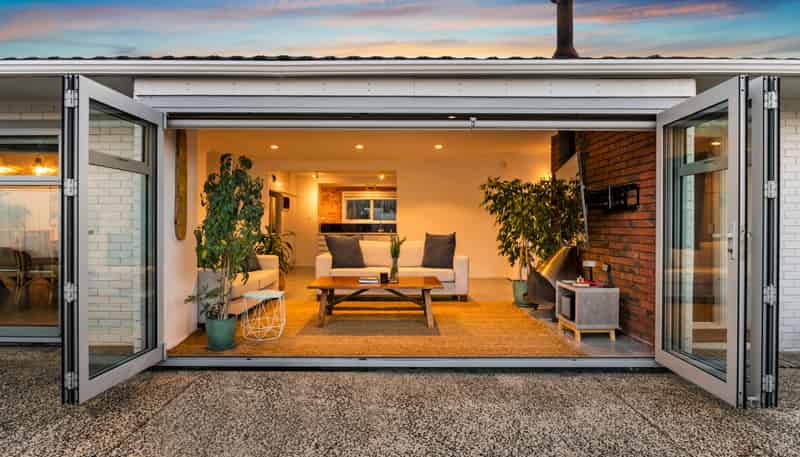 55 Matipo Road, Te Atatu Peninsula