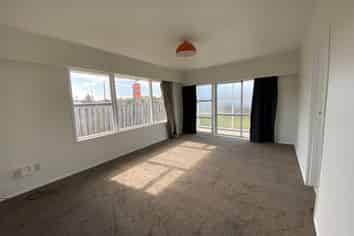 1/75 Pakuranga Road, Pakuranga