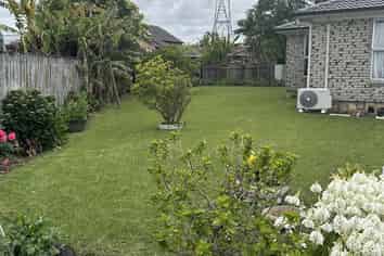 8 Carey Place, Otara