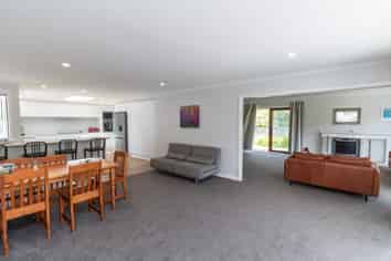 23A Parkvale Road, Karori