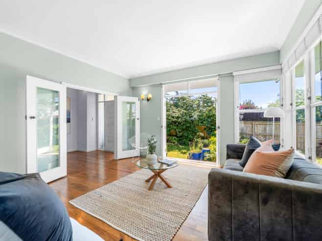 59 Seacliffe Avenue, Belmont