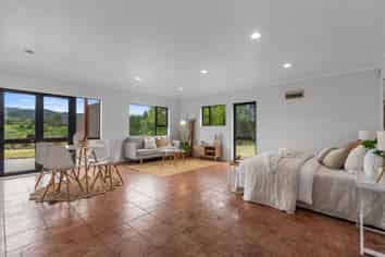 239 Old Parua Bay Road, Abbey Caves