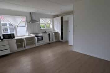 1 Dampier Street, Avondale