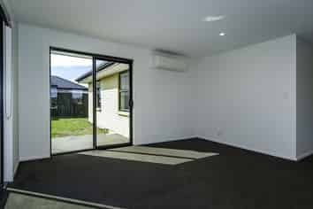 37 McGrath Drive, Lincoln