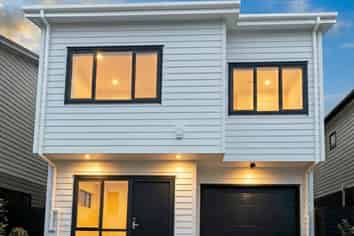 13 Greenbrier Street Westgate, Westgate