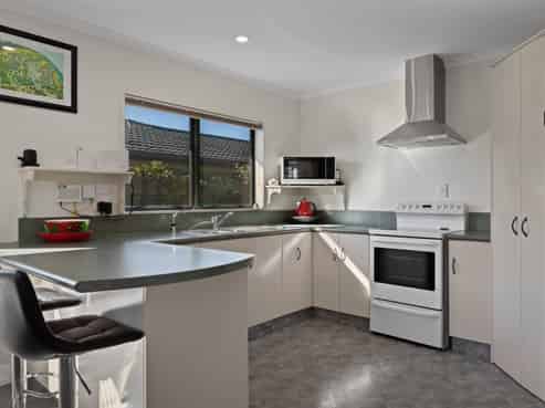 9 Donegal Place, Katikati