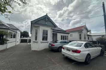 Herne Bay Villa with Parking