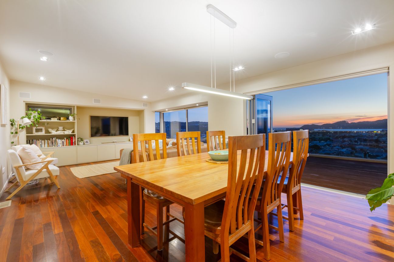 SUNNY FAMILY HOME WITH EXCEPTIONAL VIEWS - Vue 6