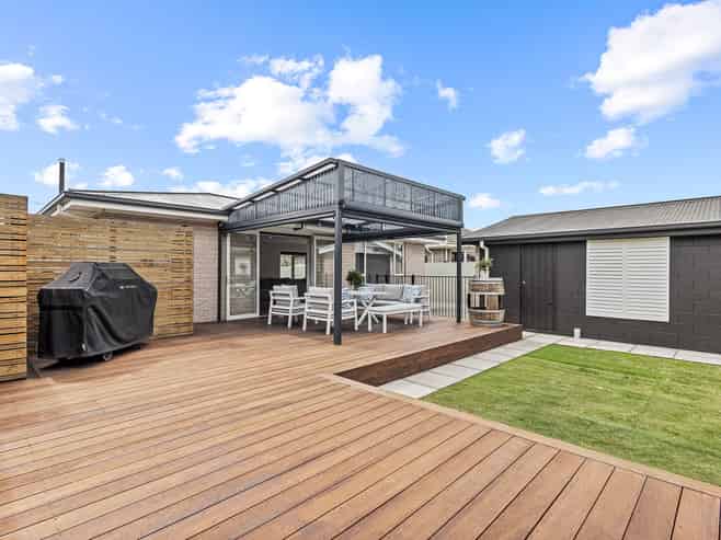 6 Cotswold Avenue, Bishopdale