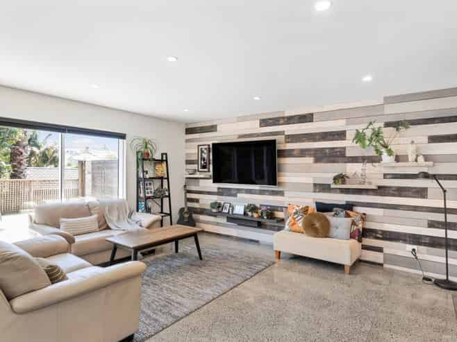 83 Fernhill Way, Oteha