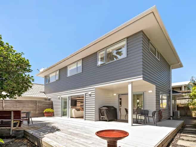 83 Fernhill Way, Oteha