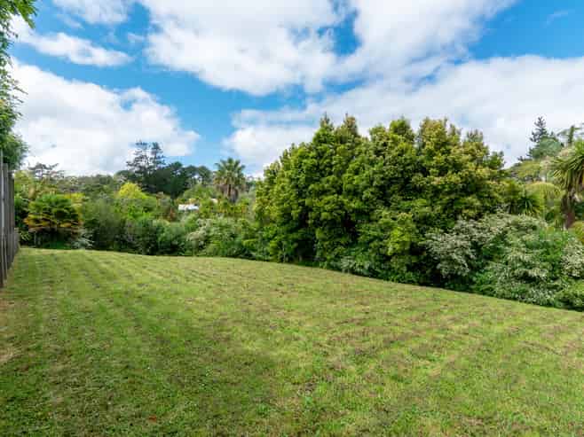 39b Isobel Road, Greenhithe