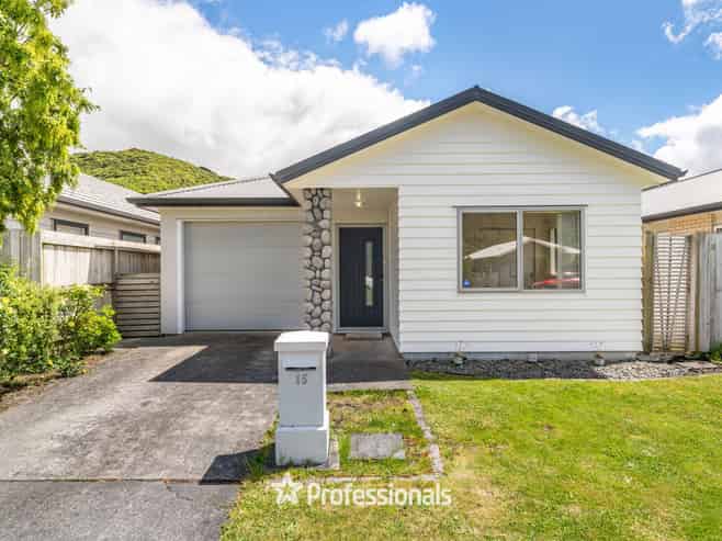 15 Te Toru Street, Taita