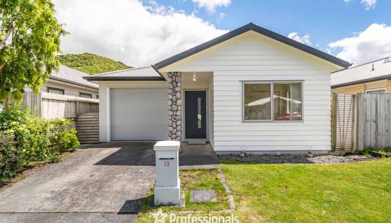 15 Te Toru Street, Taita
