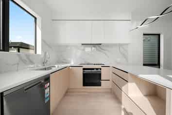 20C Nor'East Drive, Northcross