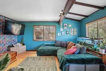 5 Laingholm Drive, Laingholm