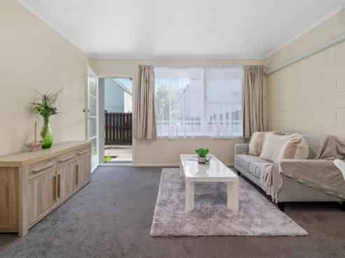 57E James Street, Glenholme