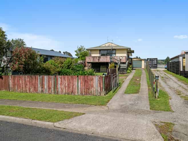 12 Crystal Place, Pukehangi