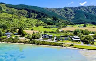 353 Anakiwa Road, Anakiwa