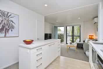 14/14 Buffon Street, Waltham