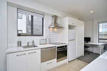 14/14 Buffon Street, Waltham