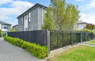 14/14 Buffon Street, Waltham