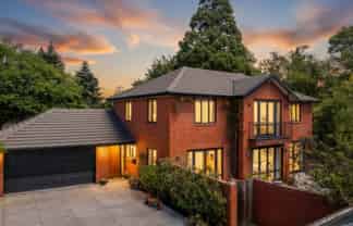 9 Henridge Place, Avonhead