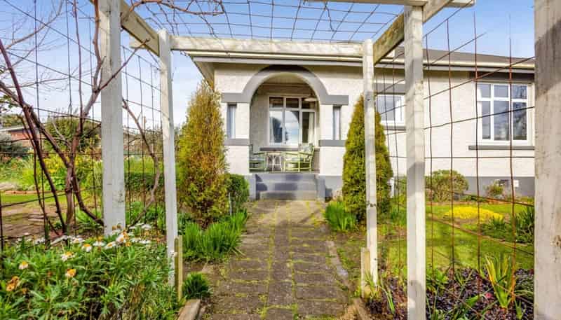 56 Waihi Road, Hawera