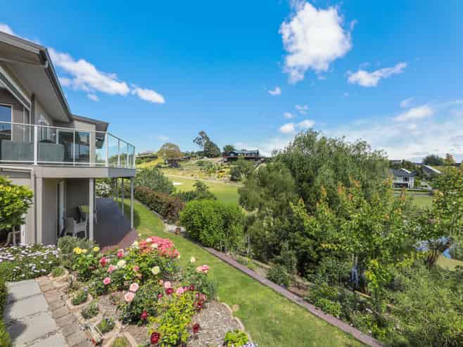 26 Pine Hill Rise, Fairhall