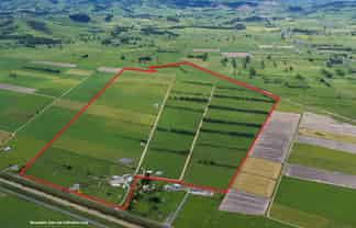 108 Canal West Road, Waitakaruru