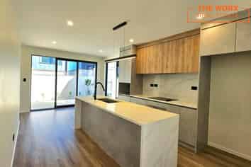 1,2, 4/2 Edgar Pearce Place, Howick