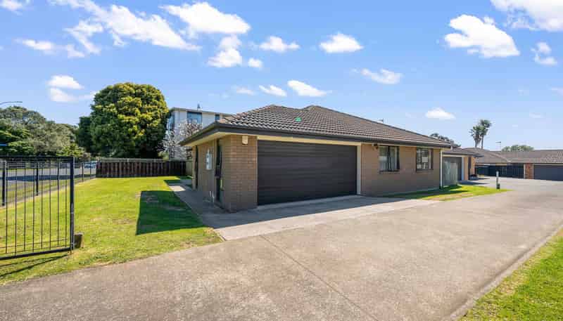 203 Weymouth Road, Manurewa