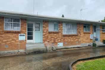 12b Kowhai Street, Hamilton Lake