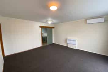 12b Kowhai Street, Hamilton Lake