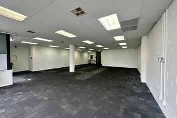 Versatile Grey Lynn workspace