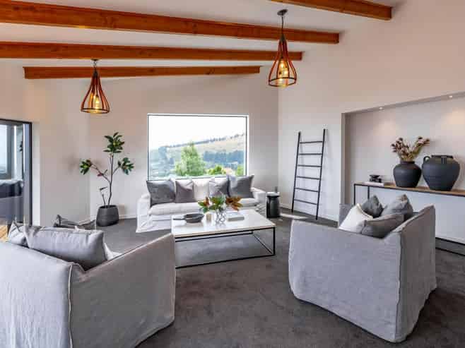 10 Millhill Lane, Huntsbury