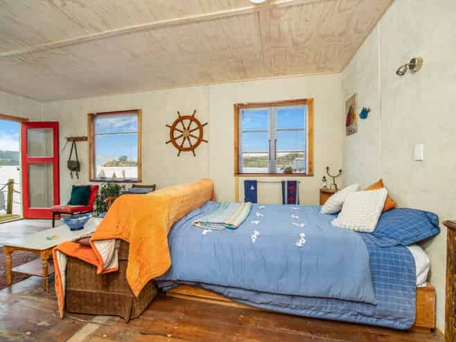 6083 Portobello Road (Boatshed), Broad Bay
