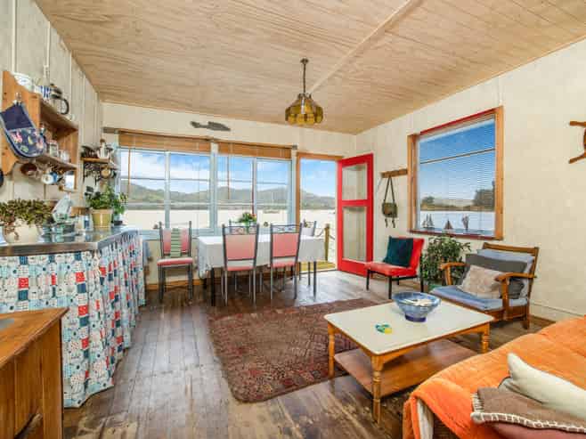 6083 Portobello Road (Boatshed), Broad Bay