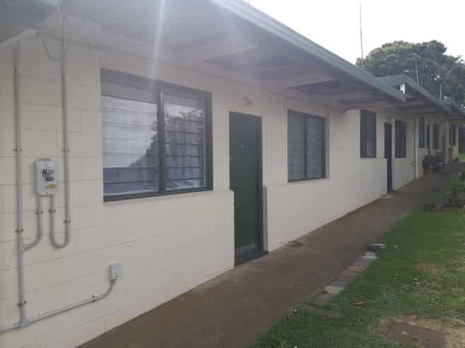 2/74 Jellicoe Road, Panmure