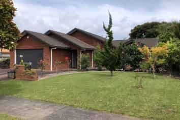 3 Jan Higgins Place, Golflands