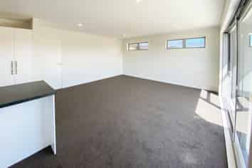 8 Harry Manship Crescent, Halswell