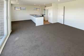 8 Harry Manship Crescent, Halswell