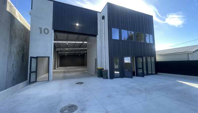  10 Tironui Station Road West, Takanini