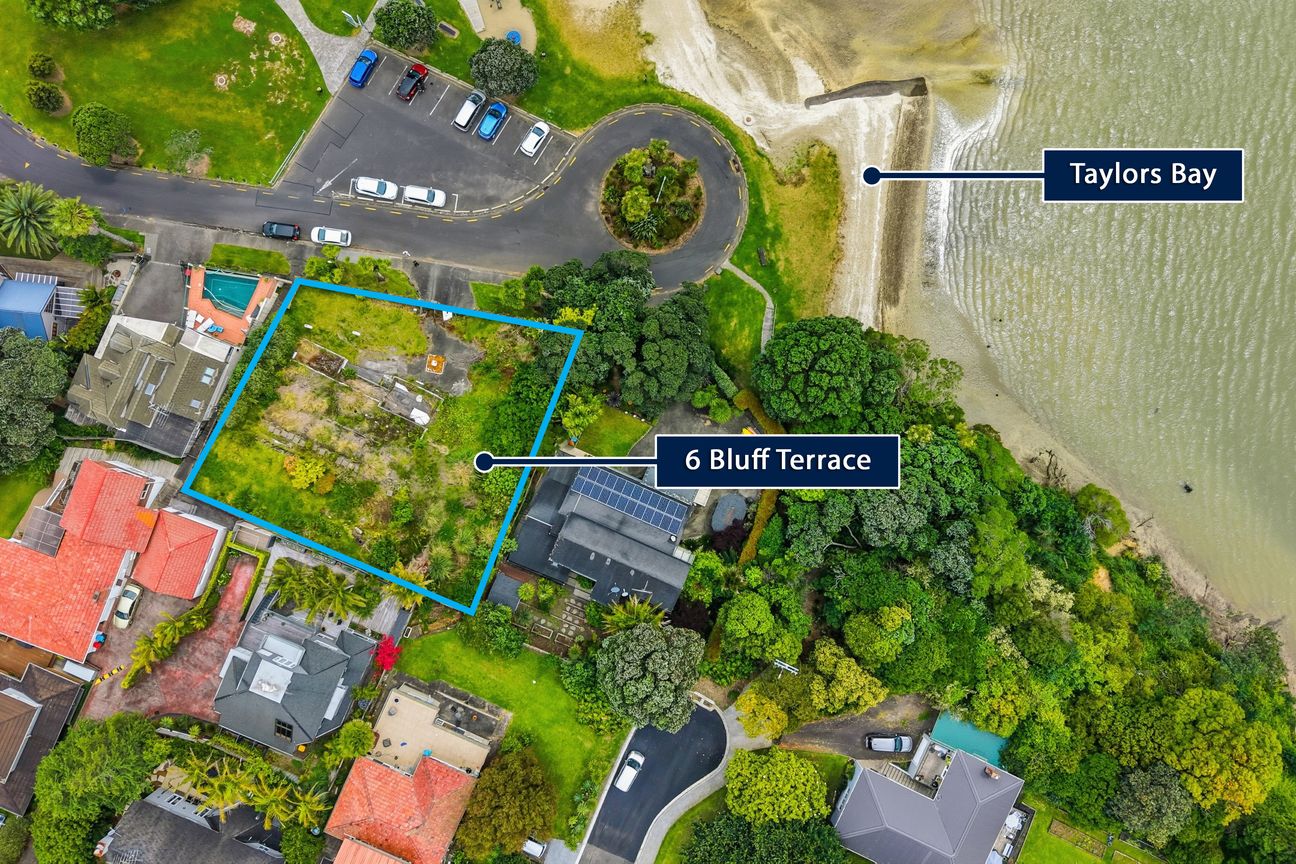 986sqm Coastal Blank Canvas with Sea Views - Mehr