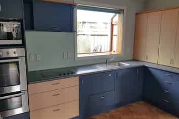 98 Melbourne Road, Island Bay