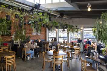 Bar - Café - Restaurant - $30k P/wk