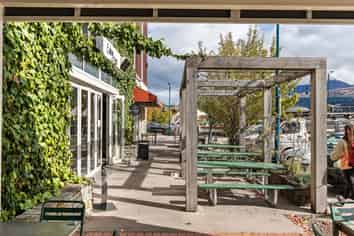 Cafe - Top Queenstown Performer