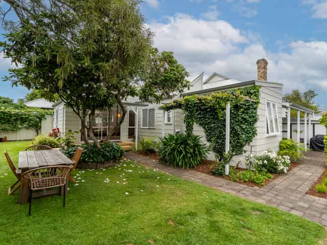 536 Grey Street, Hamilton East