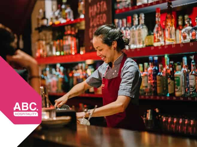 Central Bar – Prime Location!